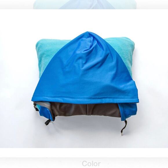 Hoodiepillow 5 in 1 Blue Beach Towel built in hood pockets convertible into bag - Picture 13 of 16